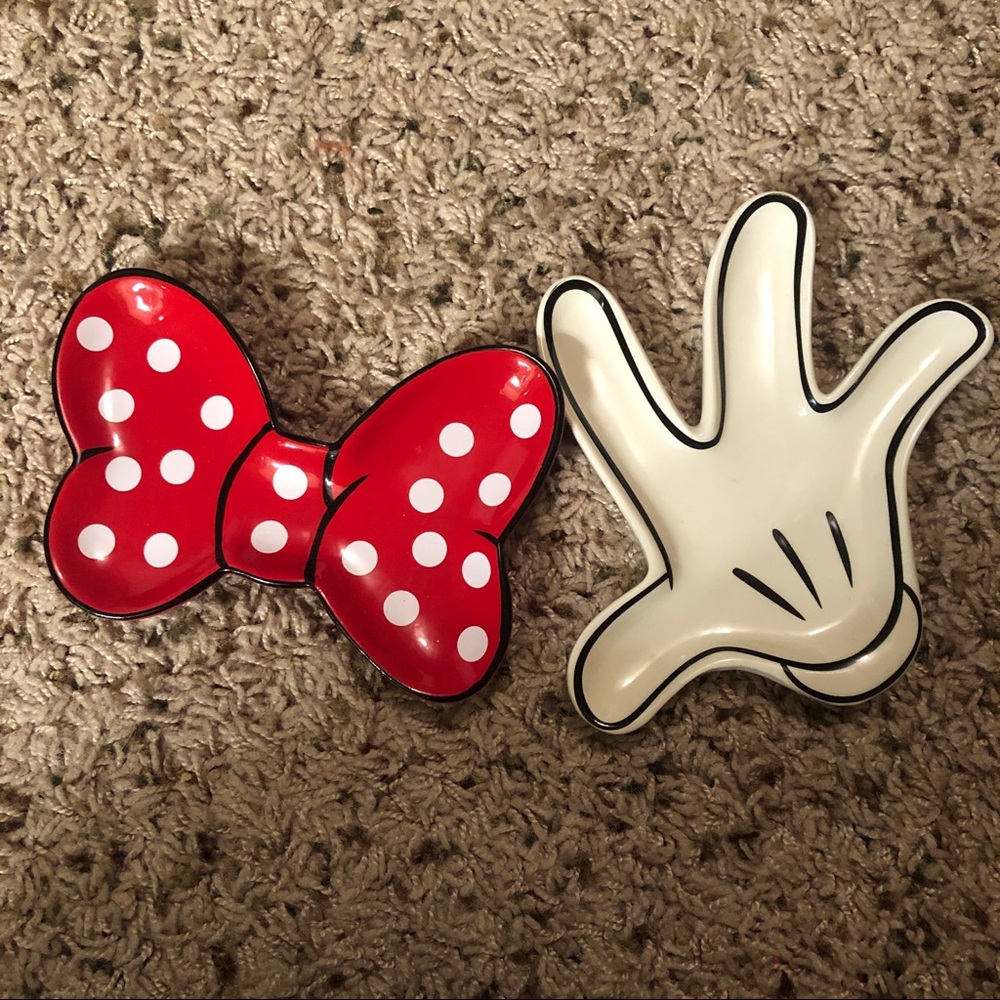 NWT Mickey & Minnie Mouse Jewelry Dishes